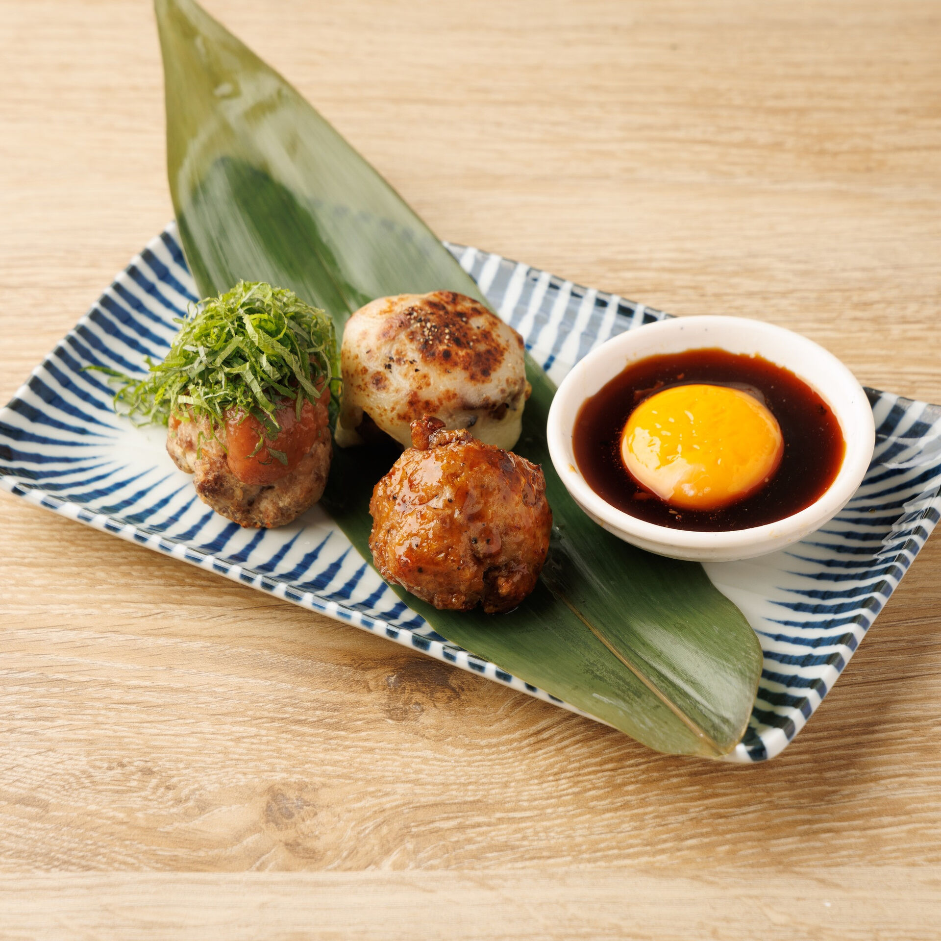 鶏武者川崎店は、上質な料理と心地よいサービスを提供する場所と