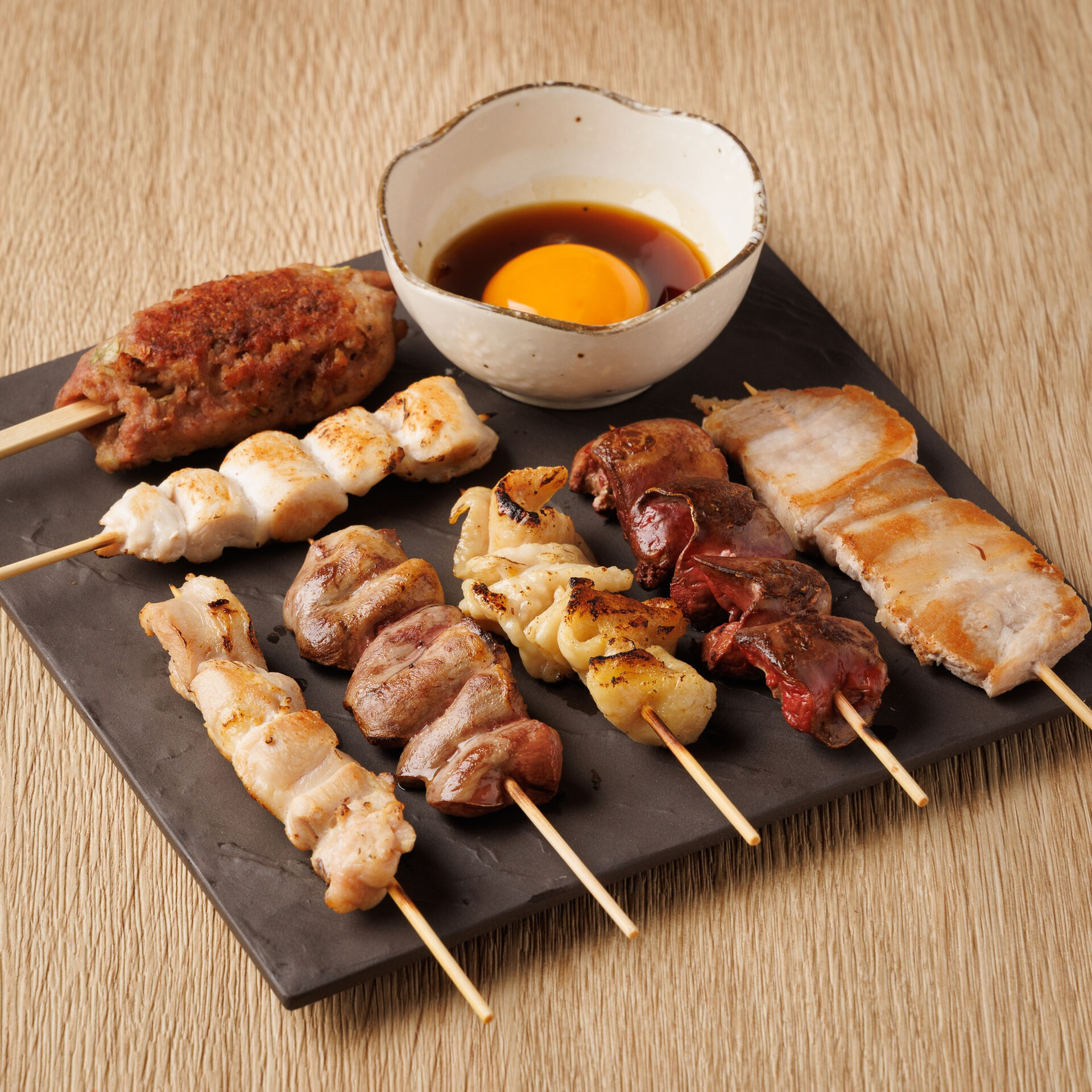当店では、毎日心を込めて手打ちした焼き鳥をご提供しております